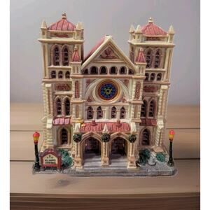 Lemax Village All Saints Cathedral 2005 Item 45101 Caddington Collection *READ*